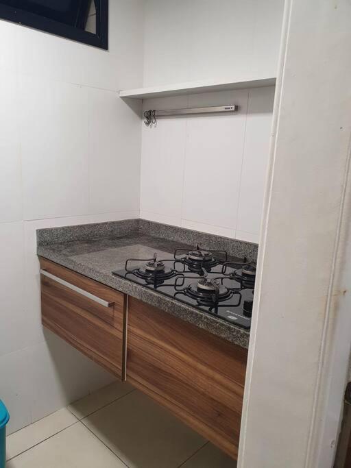 Apartamento Golden Gate Service Vitória
